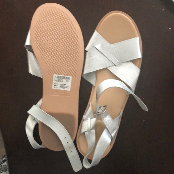 Clarks sandal - Picture 2 of 3